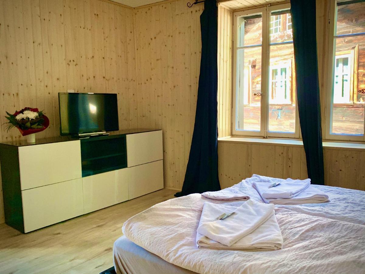 Weisses Roessli Hotel Leukerbad Buitenkant foto