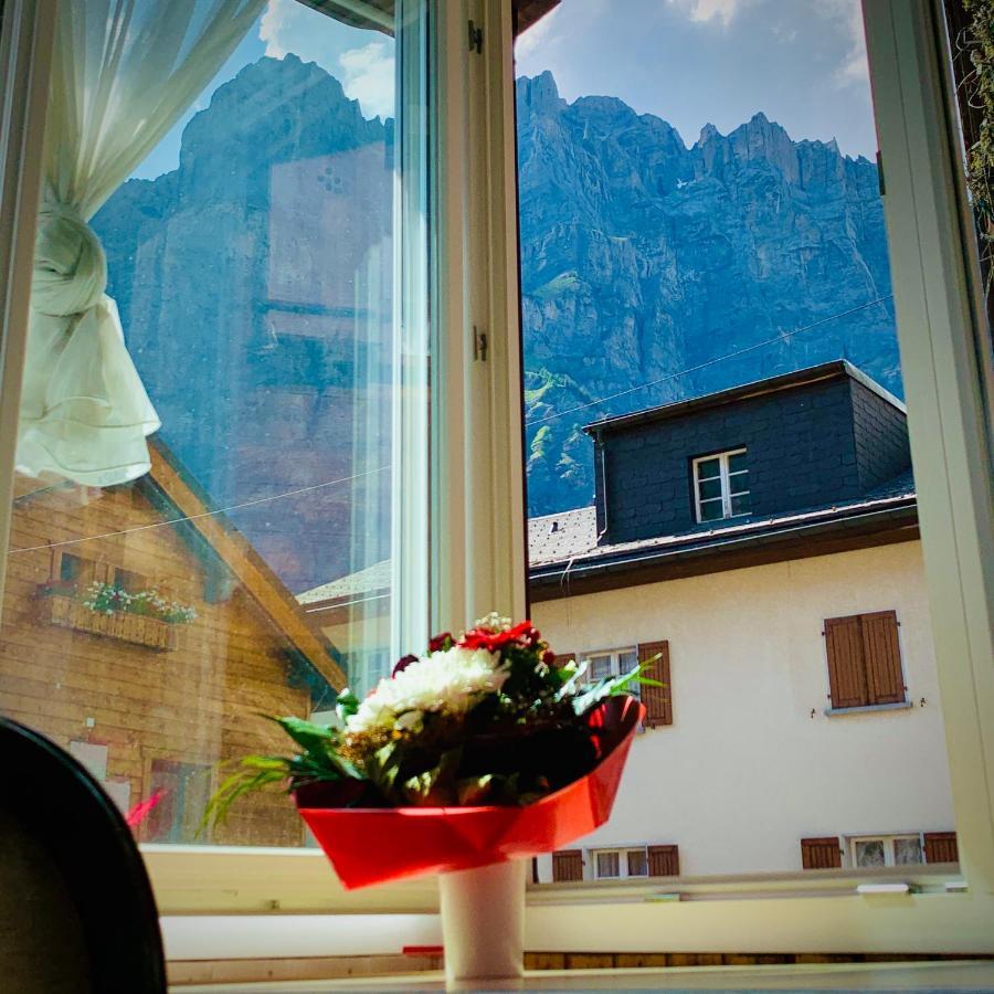 Weisses Roessli Hotel Leukerbad Buitenkant foto