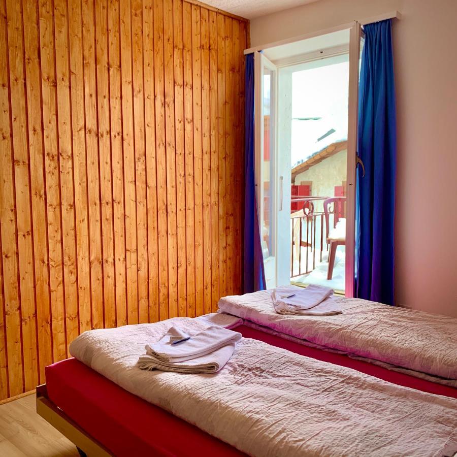 Weisses Roessli Hotel Leukerbad Buitenkant foto
