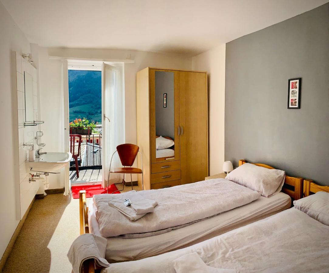 Weisses Roessli Hotel Leukerbad Buitenkant foto