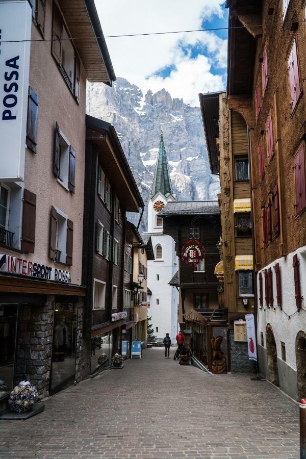 Weisses Roessli Hotel Leukerbad Buitenkant foto