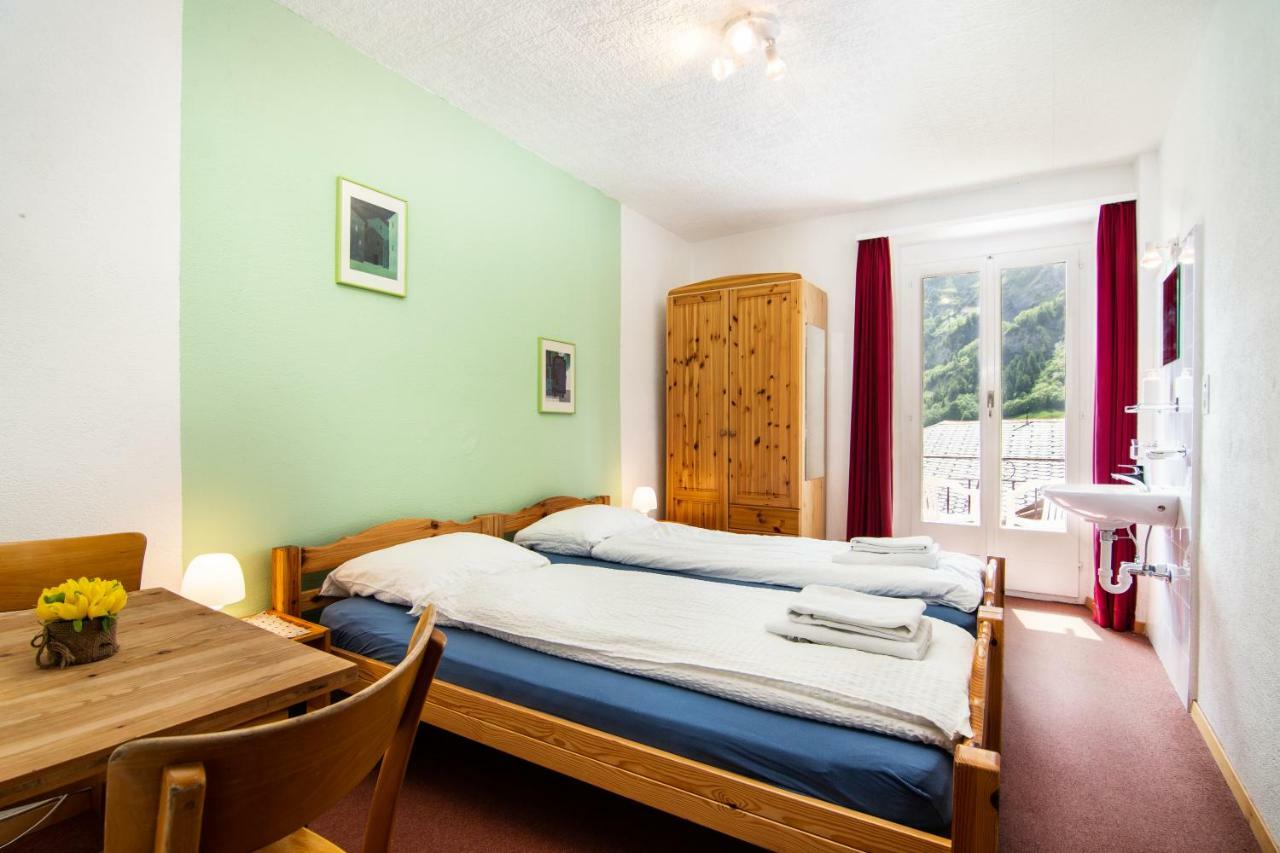 Weisses Roessli Hotel Leukerbad Buitenkant foto