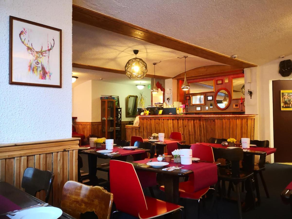 Weisses Roessli Hotel Leukerbad Buitenkant foto